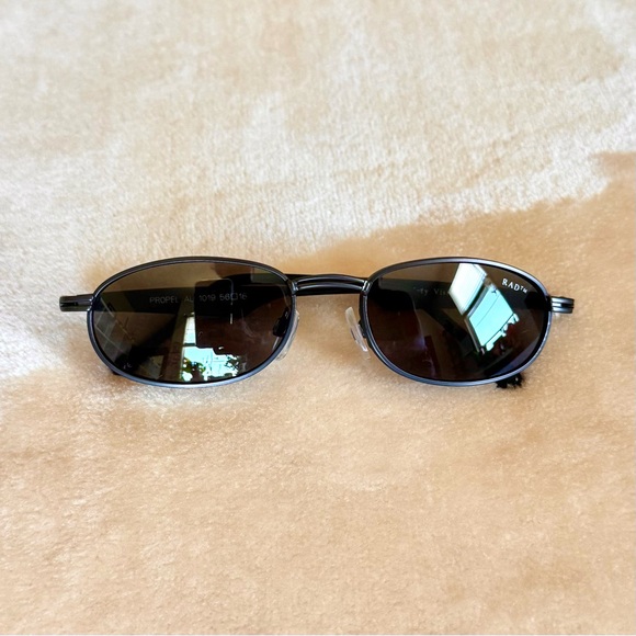 Vintage America Other - Vintage Y2K Gunmetal Gray Sunglasses